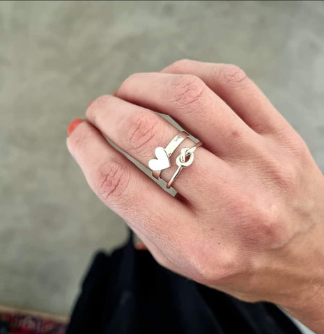 Heart ring with infinity knot ring set