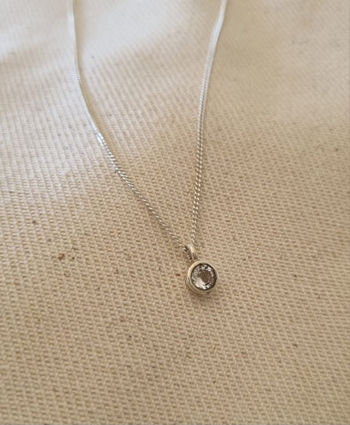 White topaz necklace
