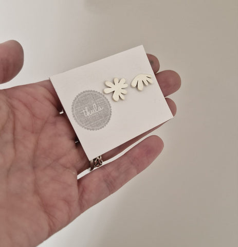 Flower power mismatched earrings