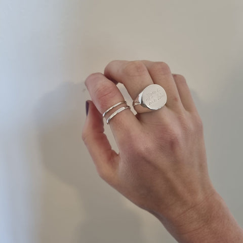 Signet ring with words